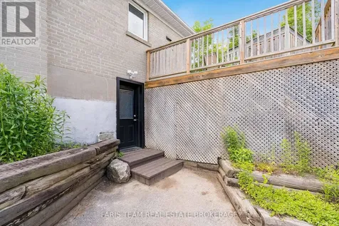 10 Karen Crescent Orillia ON L3V 3H1