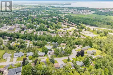 10 Karen Crescent Orillia ON L3V 3H1