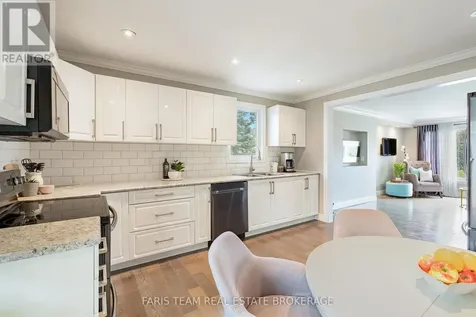 10 Karen Crescent Orillia ON L3V 3H1