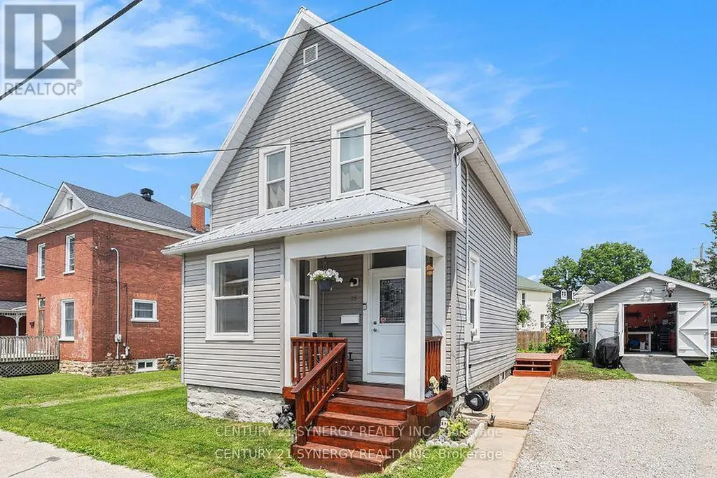 25 Kensington Avenue Smiths Falls ON K7A 2K6