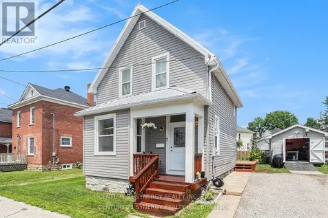 25 Kensington Avenue Smiths Falls ON K7A 2K6