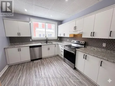 25 Kensington Avenue Smiths Falls ON K7A 2K6