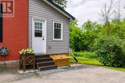 2966 Highway 511 Road Lanark Highlands ON K0G 1K0