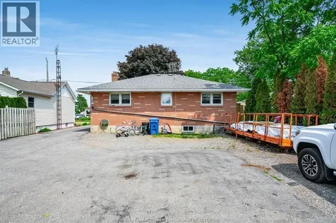 72 Hodgins Street Leamington ON N8H 2N7