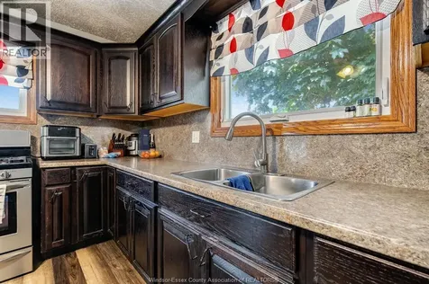 72 Hodgins Street Leamington ON N8H 2N7