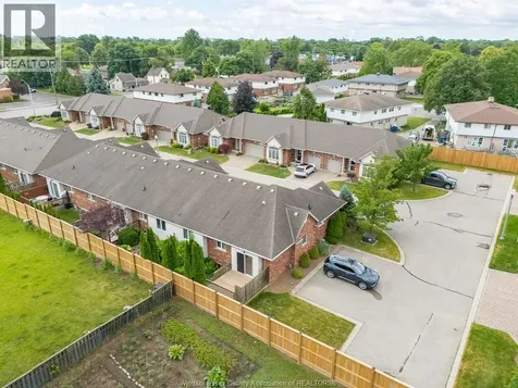 15 Oakgrove Lane Chatham ON N7L 5R9