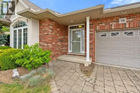 15 Oakgrove Lane Chatham ON N7L 5R9