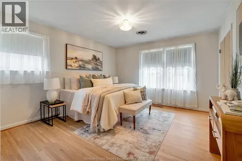 273 Henkel Place Windsor ON N8Y 2E8