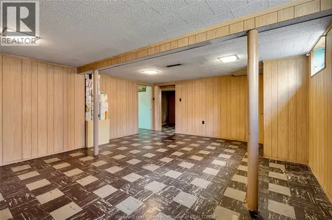 273 Henkel Place Windsor ON N8Y 2E8