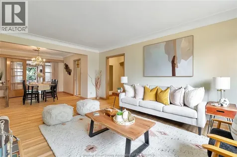 273 Henkel Place Windsor ON N8Y 2E8