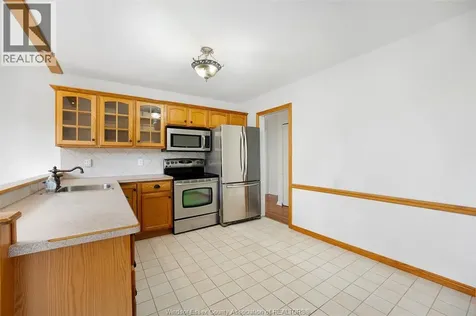 941 Westchester Windsor ON N8S 3Y8