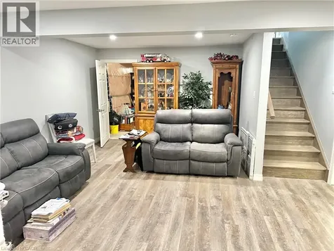 7 Serviceberry Lane Simcoe ON N3Y 0E7