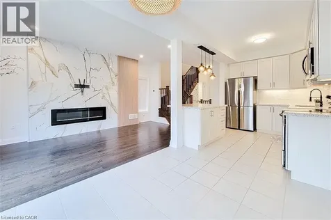 8 Dayman Drive Ancaster ON L9K 0J9