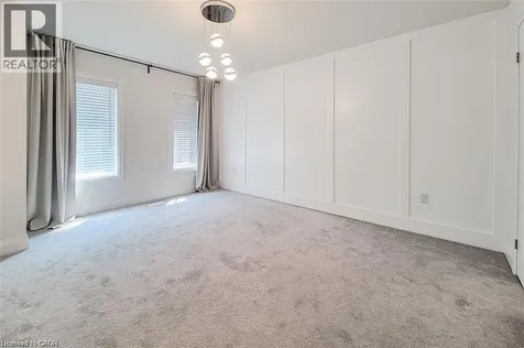 8 Dayman Drive Ancaster ON L9K 0J9