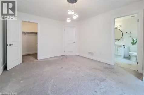 8 Dayman Drive Ancaster ON L9K 0J9