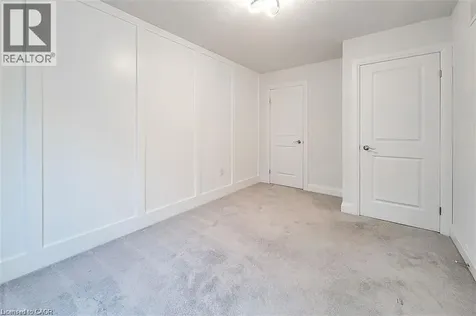 8 Dayman Drive Ancaster ON L9K 0J9