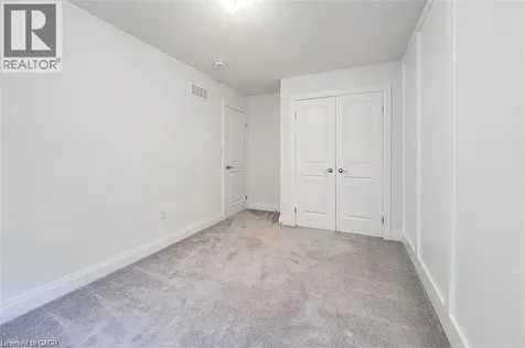 8 Dayman Drive Ancaster ON L9K 0J9