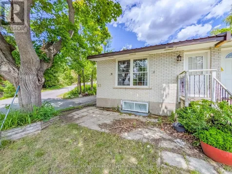 12 Valley Drive Bracebridge ON P1L 1B8