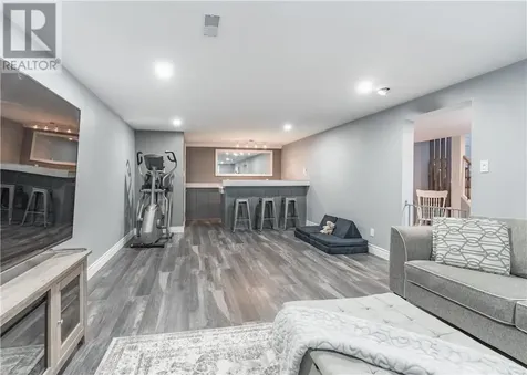 1379 Gary Avenue Sudbury ON P3A 5H6