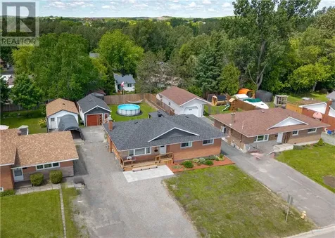 1379 Gary Avenue Sudbury ON P3A 5H6