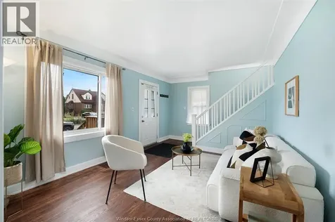 1527 Benjamin Avenue Windsor ON N8X 4N3