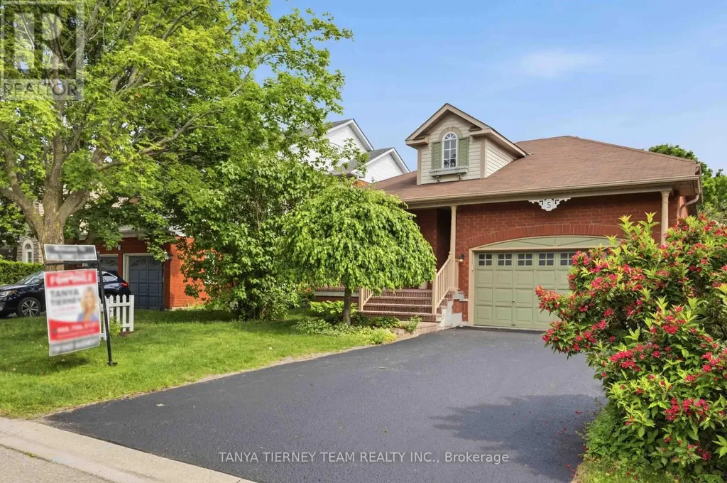 5 Cody Avenue Whitby (brooklin) ON L1M 1K8