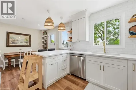 2273 King Street East Hamilton ON L8K 1X5