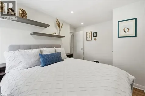 2273 King Street East Hamilton ON L8K 1X5