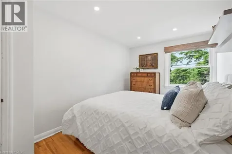 2273 King Street East Hamilton ON L8K 1X5