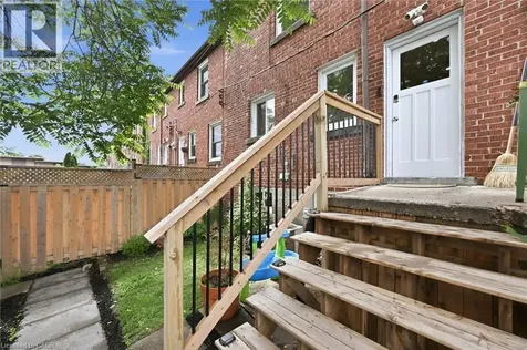 2273 King Street East Hamilton ON L8K 1X5