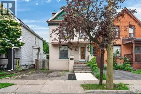 21 East Bend Avenue North Hamilton ON L8L 7E1