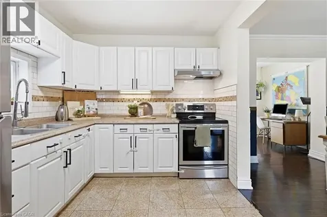 77 Cameron Avenue North Hamilton ON L8H 4Z1