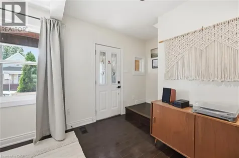 77 Cameron Avenue North Hamilton ON L8H 4Z1