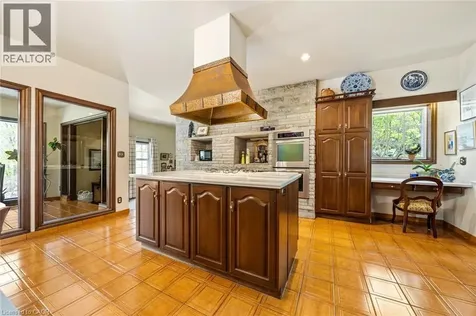 28 Mathers Drive Stoney Creek ON L8G 4J3