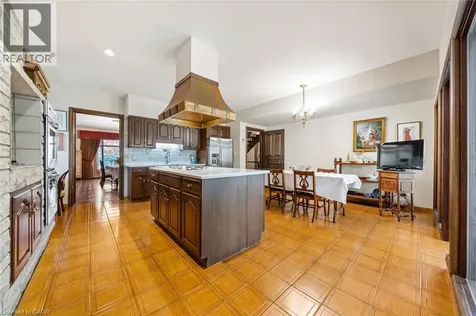 28 Mathers Drive Stoney Creek ON L8G 4J3
