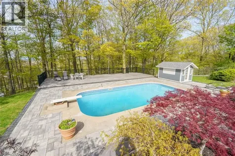 28 Mathers Drive Stoney Creek ON L8G 4J3