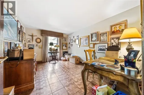 28 Mathers Drive Stoney Creek ON L8G 4J3