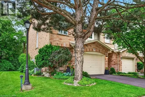 44 Frances Avenue Stoney Creek ON L8G 3W1