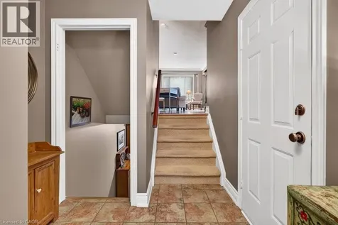 44 Frances Avenue Stoney Creek ON L8G 3W1