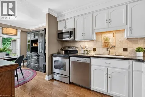 44 Frances Avenue Stoney Creek ON L8G 3W1