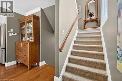44 Frances Avenue Stoney Creek ON L8G 3W1