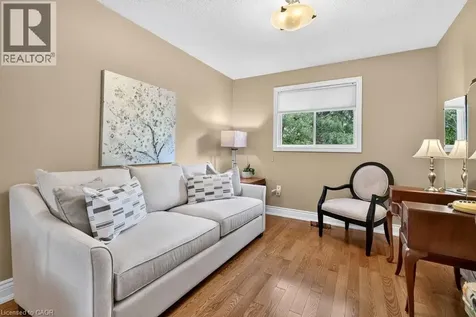 44 Frances Avenue Stoney Creek ON L8G 3W1