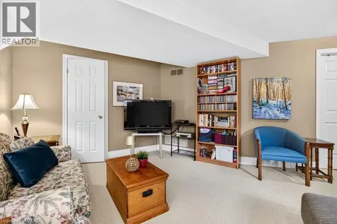 44 Frances Avenue Stoney Creek ON L8G 3W1