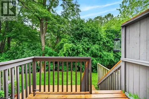 44 Frances Avenue Stoney Creek ON L8G 3W1