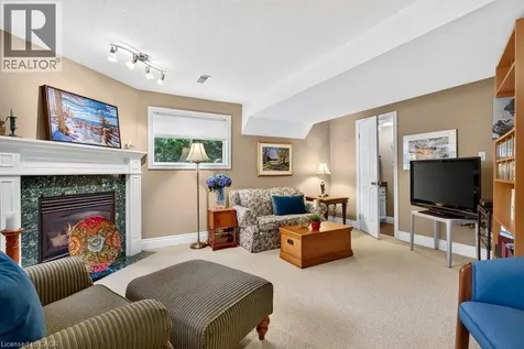 44 Frances Avenue Stoney Creek ON L8G 3W1