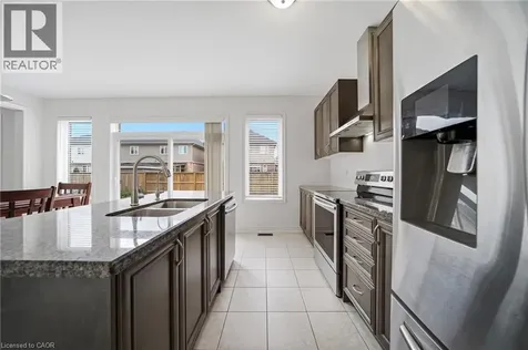 12 Oldham Avenue Paris ON N3L 0G7