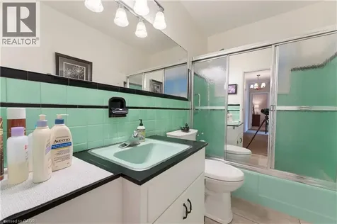 42 Highman Avenue Cambridge ON N1R 3L7
