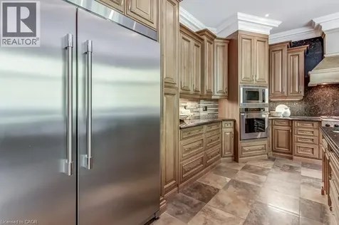 172 Diiorio Circle Ancaster ON L9K 1T3