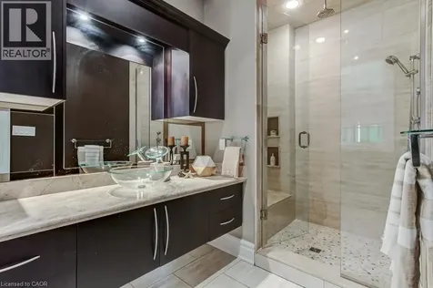 172 Diiorio Circle Ancaster ON L9K 1T3