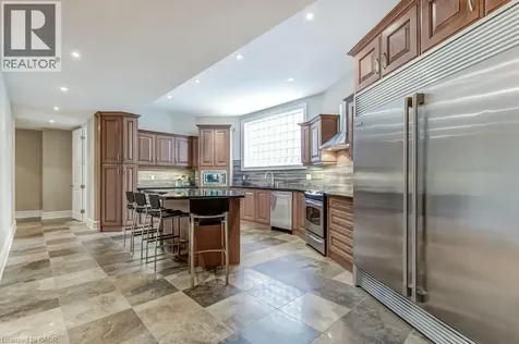 172 Diiorio Circle Ancaster ON L9K 1T3